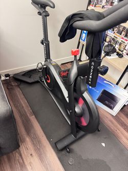 Echelon Sport Bike – Like New, Adjustable Seat, 20 Resistance Levels – San Bernardino, CA