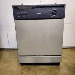 Hotpoint Dishwasher (Delivery Available)