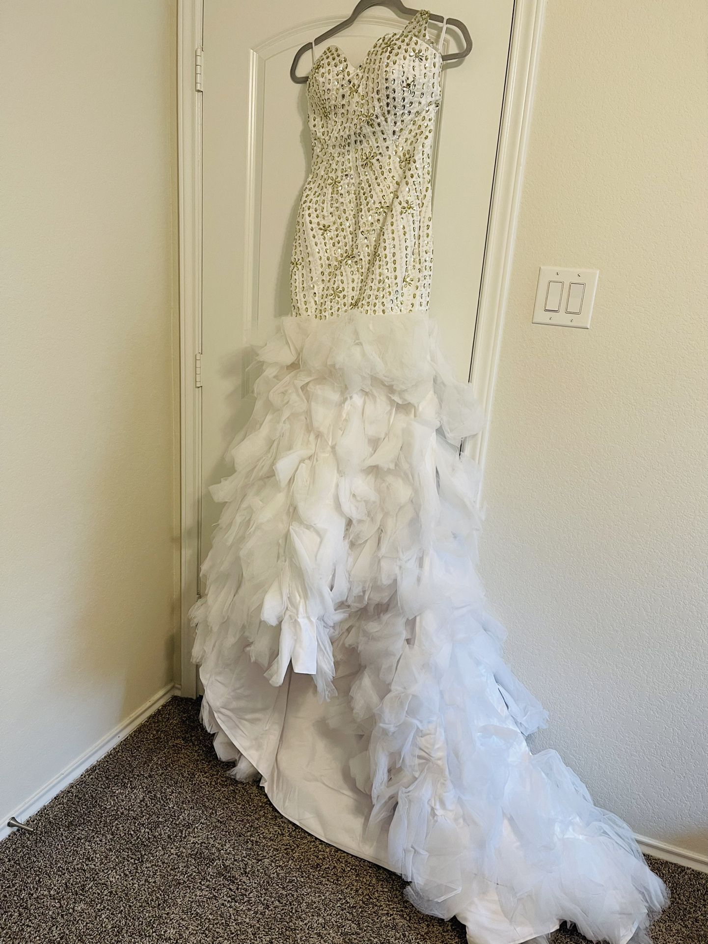 Wedding Dress $250 OBO