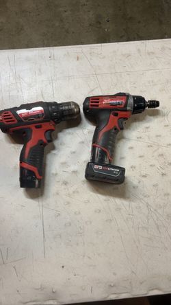 Milwaukee m12 drill set