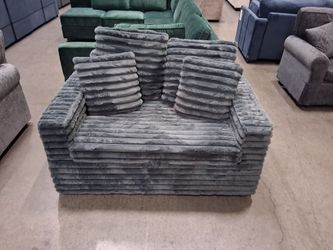 Gray rabbit fur pull-out bed