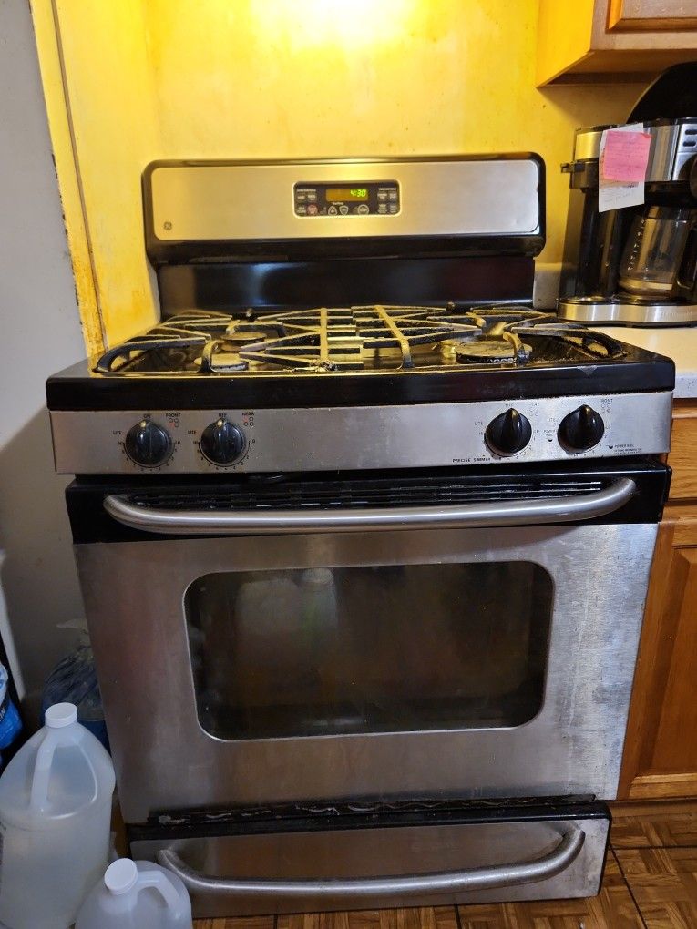 GE Gas Stove for Sale in Milford, CT OfferUp