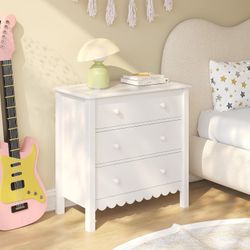  White Nightstand with 3 Drawers, Modern Bedroom Night Stand, Large Bedside Table,27.56 x 13.78 x 26.97 inches