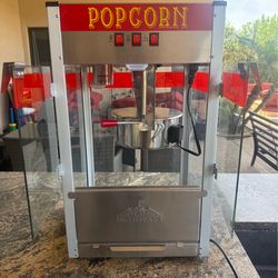 OLDE MIDWAY LARGE COMMERCIAL POPCORN MACHINE