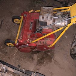 Mclane Easy pull Lawn Mower