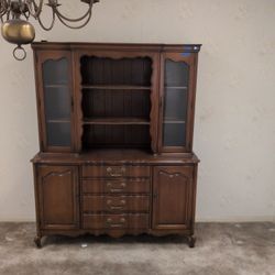 China Hutch (Cabinet)
