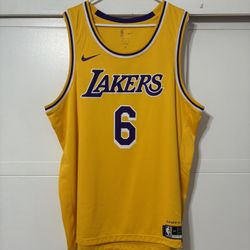 Authentic Nike LeBron James Los Angeles Lakers Gold Icon Edition Swingman Jersey #6 Size 56 XXL