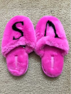 Slippers (size large)