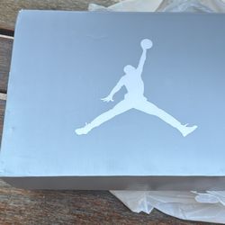 Nike air Jordan’s retro 5 wold greys size 5 1/2 gs brand  new