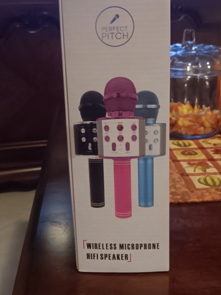 Pitch Perfect Wireless Microphone 