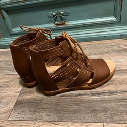 Sorel Wedges