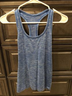 Lululemon blue tank