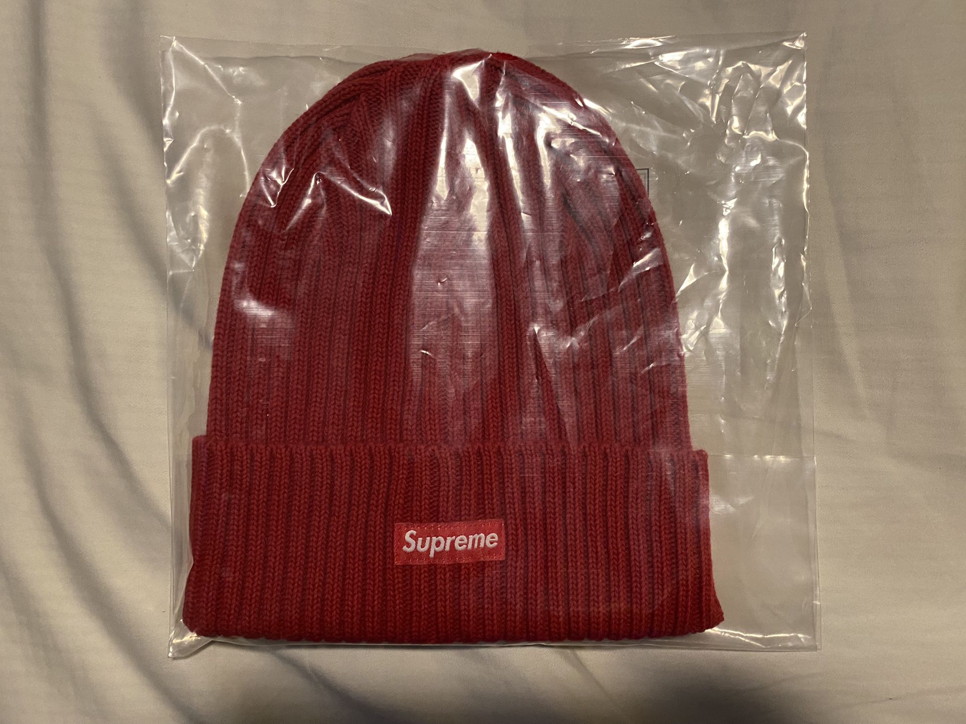 Supreme SS24BN7 Overdyed Beanie Red