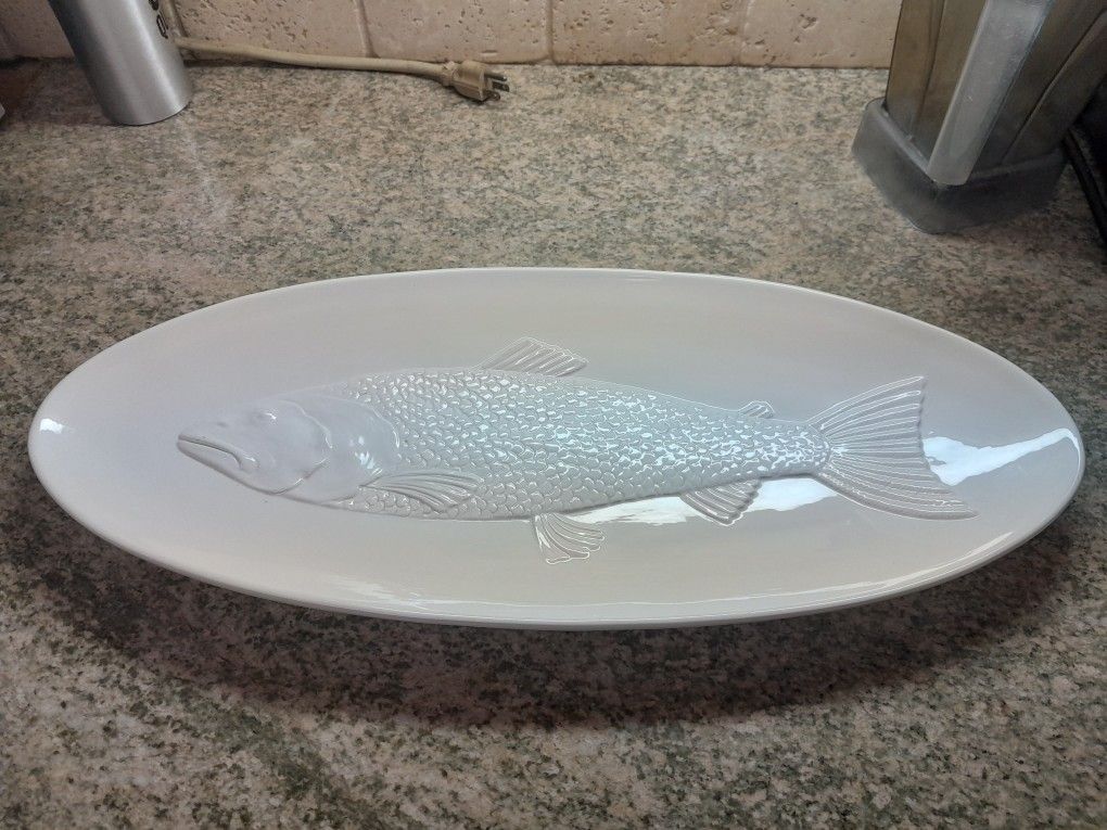 William Sonoma Fish Platter Made In Italy