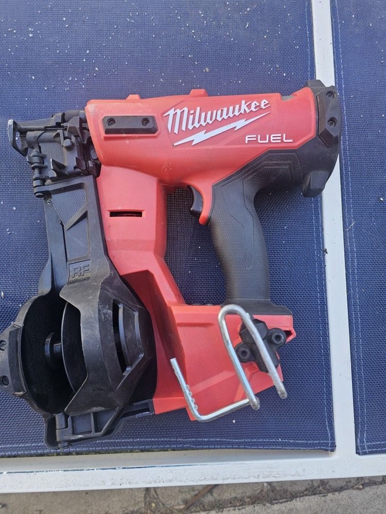 Milwaukee T18 roofing Nail Gun. Tool Only