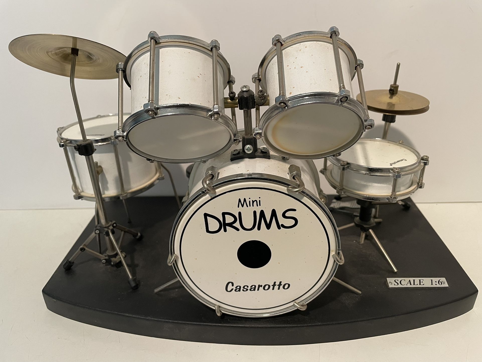 “MINI DRUMS” TOY SET