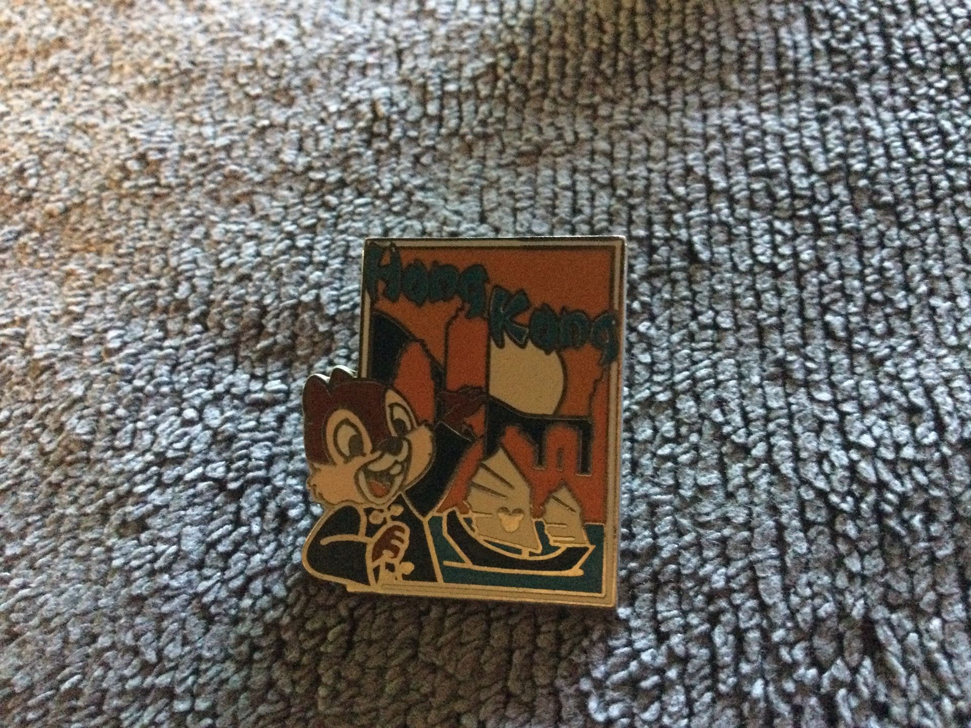 2008 Disney hidden mickey pin 