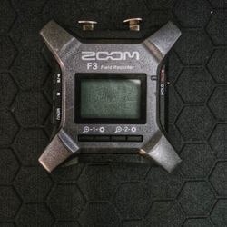Zoom F3 Field Recorder 2 Channel 32 Bit Float Recording