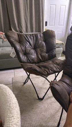 2 chairs