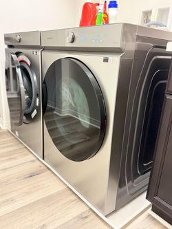 Samsung Front-Load Dryer – Graphite Steel