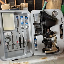 Monocular Compound Microscope 