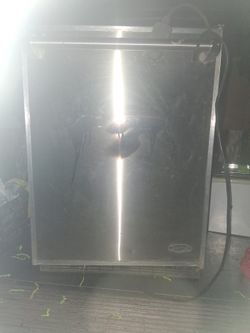 DCS MINI FRIDGE $50