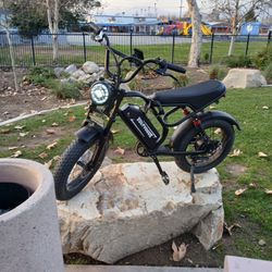 (NEGOTIABLE) ebike cash or trades for fixed throne
