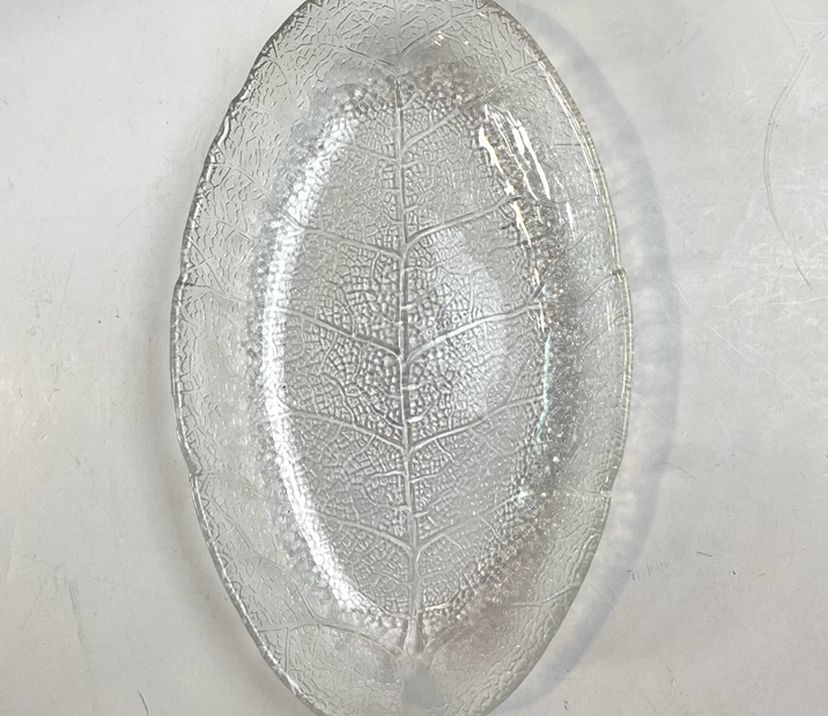Vintage Clear Pressed Glass Leaf Cabbage Relish