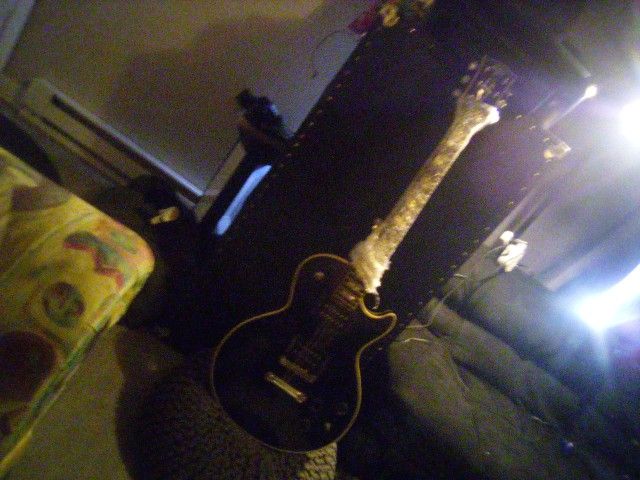 Les gibson guitar