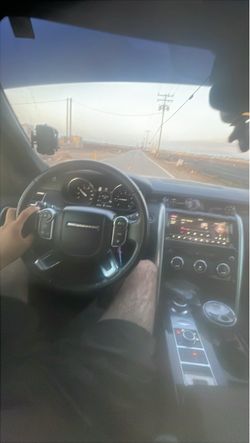 2018 Land Rover discovery
