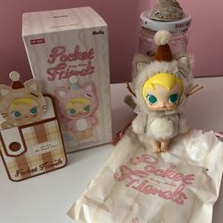 Popmart Molly Pocket