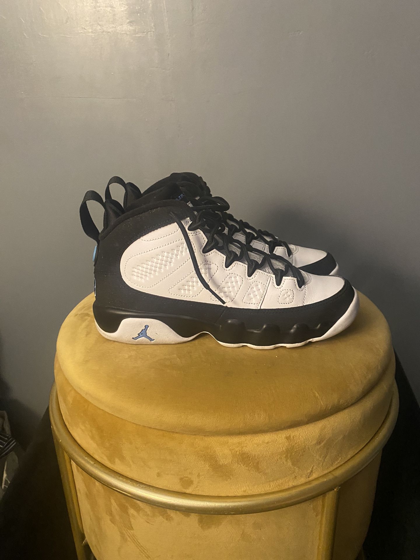 Jordan 9 Retro
