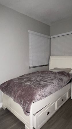 Twin Bed White