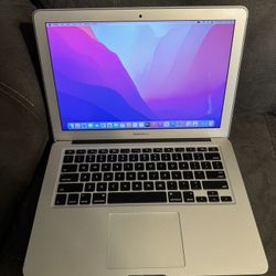 MacBook Air 2015 (13-inch) No Scratches, No Dents, Excellent Condition 