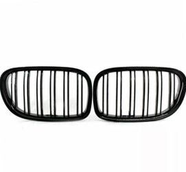 Brand New still in the box  BMW 7 SERIES F01 F02 GLOSSY BLACK FRONT GRILLES (2009 TO 2015) D876) (D876)(D876)(D786)(D876)(D876) (D876)(D876)