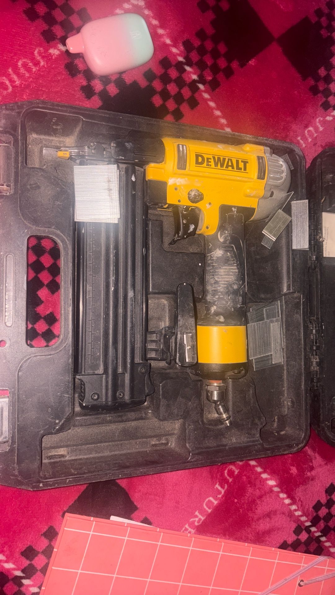 Pneumatic Dewalt Nail Gun