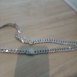 Cuban Link (Las Vegas Diamond)  With Medallion.