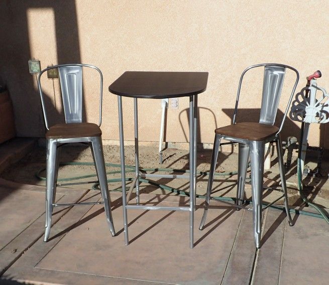 Metal Pub Set with Two Bar Stools