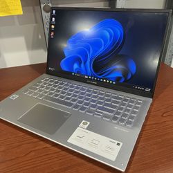 Asus Vivobook Intel I3 / 20gb RAM / 512Gb SSD 