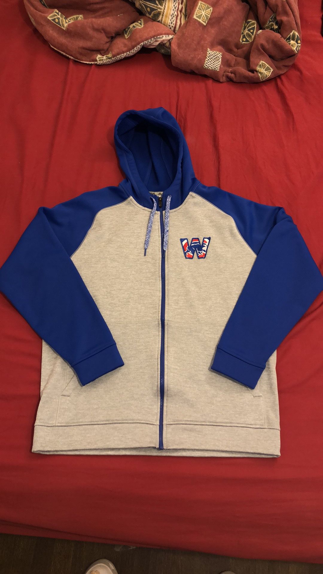 Chicago Cubs Hoodie for Sale in Evanston, IL - OfferUp