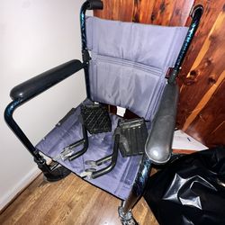 Foldable mobility chair