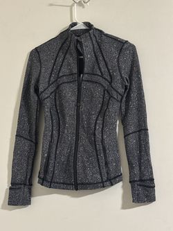 Lululemon “Define” Jacket Size S