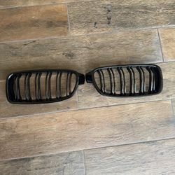 BMW FRONT GRILLE BRAND NEW