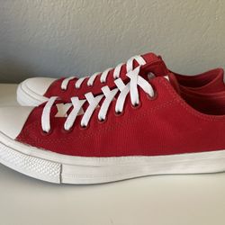 Converse Chuck Taylor Low Red