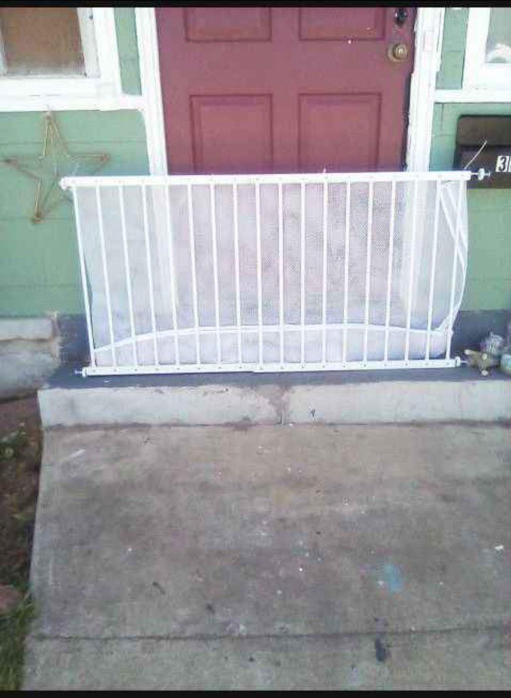 STRONG And Large Baby / Dog Fence Gate Kids Pet Wide Tall Stairs Adjustable