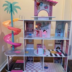 The Lol Surprise OMG House of Surprises 