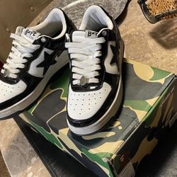 bapesta black and white