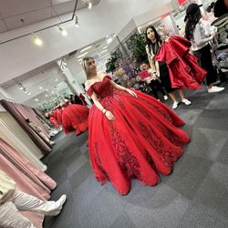 sweet 15 Dress Brand New Never Worn size 4 Color Red
