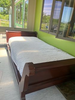 Wood Daybed - Mattress NOT included