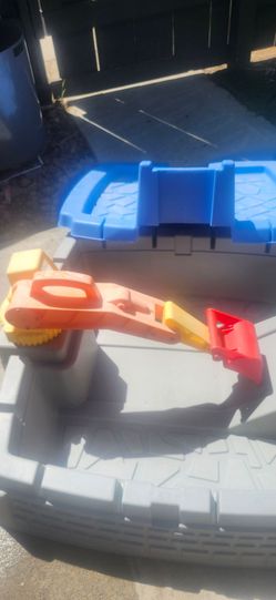Little Tykes 'Little Digger' sandbox